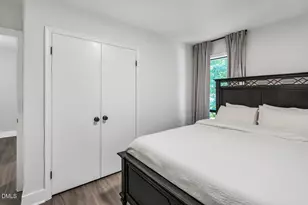 5953 Dixon Dr, Raleigh, NC 27609 - Photo 27