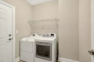 10510 Sablewood Dr, Raleigh, NC 27617 - Photo 41
