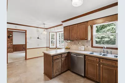 7312 Deer Track Drive, Raleigh, NC 27613 - Photo 5