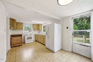 406 S Third St, Mebane, NC 27302 - Photo 17