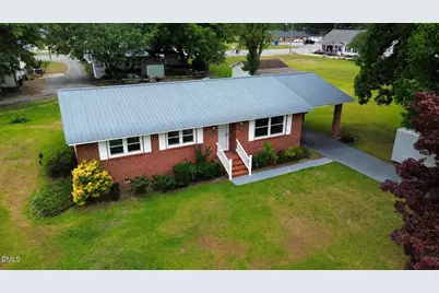 414 E Bostic Street, Beulaville, NC 28518 - Photo 3