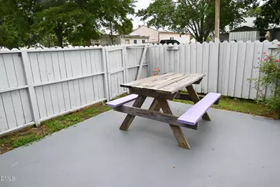 414 E Bostic Street, Beulaville, NC 28518 - Photo 29