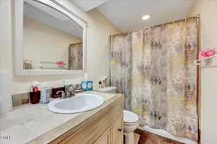 601 Middleton Ave, Cary, NC 27513 - Photo 9