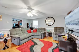 601 Middleton Ave, Cary, NC 27513 - Photo 5