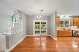 10505 Tarton Fields Cir, Raleigh, NC 27617 - Photo 9