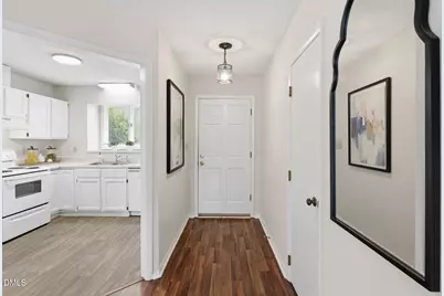 127 Essex Drive, Chapel Hill, NC 27514 - Photo 5