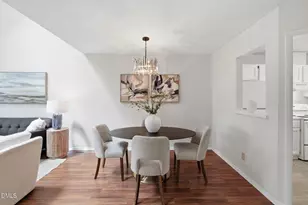 127 Essex Dr, Chapel Hill, NC 27514 - Photo 11