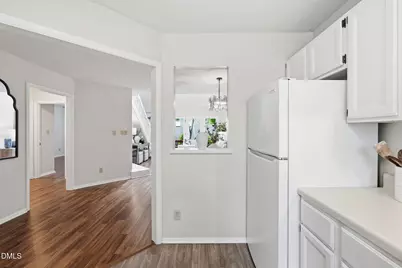 127 Essex Drive, Chapel Hill, NC 27514 - Photo 9