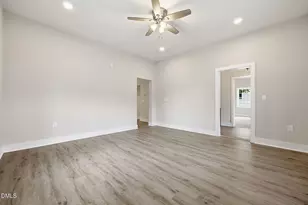 213 W Parrish Dr, Benson, NC 27504 - Photo 9