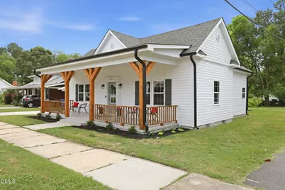 213 W Parrish Drive, Benson, NC 27504 - Photo 3
