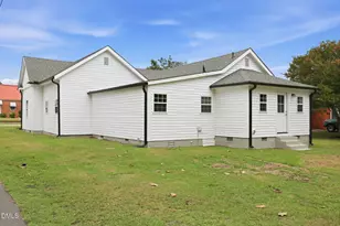 213 W Parrish Dr, Benson, NC 27504 - Photo 37