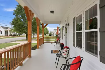 213 W Parrish Drive, Benson, NC 27504 - Photo 3