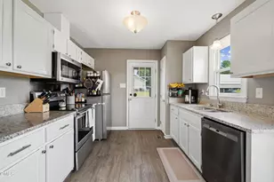 101 Stephenson Rd, Benson, NC 27504 - Photo 9