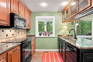 2427 Creek Ridge Dr, Rocky Mount, NC 27804 - Photo 9