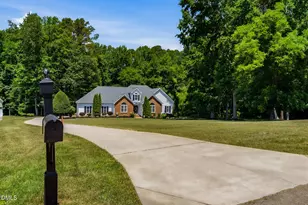 1112 Tyler Farms Dr, Raleigh, NC 27603 - Photo 9