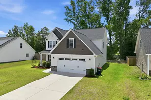 675 Amusement Dr, Hope Mills, NC 28348 - Photo 3
