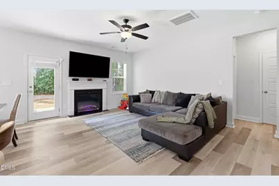 675 Amusement Drive, Hope Mills, NC 28348 - Photo 15