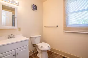 407 Hamilton St, Roanoke Rapids, NC 27870 - Photo 15