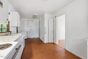 224 Banks Ave, Goldsboro, NC 27534 - Photo 7