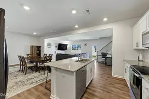 30 Branch Wood Dr, Fuquay Varina, NC 27526 - Photo 11