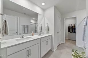 30 Branch Wood Dr, Fuquay Varina, NC 27526 - Photo 17