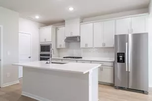 139 N Field Sparrow Wy, Clayton, NC 27520 - Photo 3