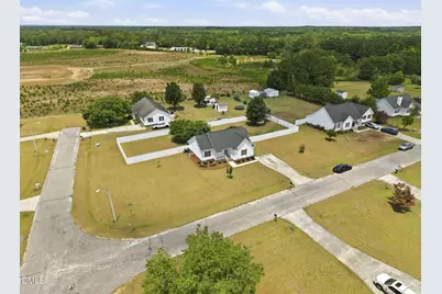 292 River Birch Run, Coats, NC 27521 - Photo 5