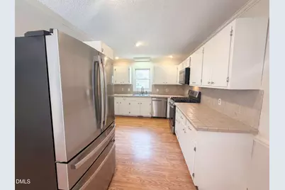 102 Carmel Court, Cary, NC 27511 - Photo 3