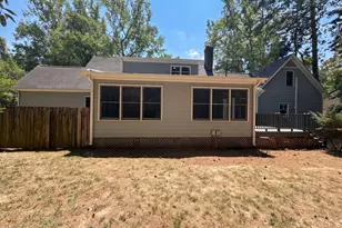 102 Carmel Ct, Cary, NC 27511 - Photo 7