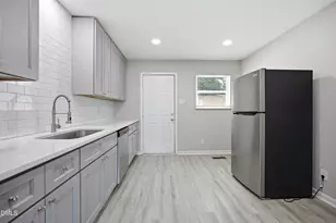 1007 Grant St, Durham, NC 27701 - Photo 15