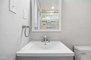1007 Grant St, Durham, NC 27701 - Photo 9
