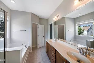1748 Laurel Park Pl, Cary, NC 27511 - Photo 23