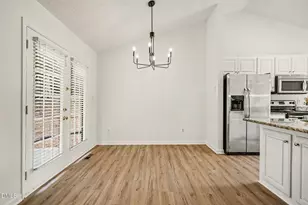 6000 Westborough Dr, Raleigh, NC 27612 - Photo 5