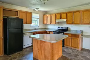 686 Porter Rd, Hollister, NC 27844 - Photo 9
