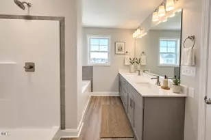 536 Amusement Dr, Hope Mills, NC 28348 - Photo 15