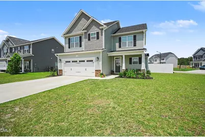 536 Amusement Drive, Hope Mills, NC 28348 - Photo 3