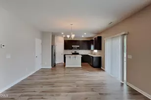 923 Avondale Dr, Clayton, NC 27520 - Photo 3