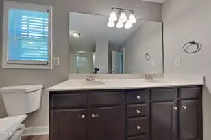 139 Parkers Pointe Dr, Benson, NC 27504 - Photo 9