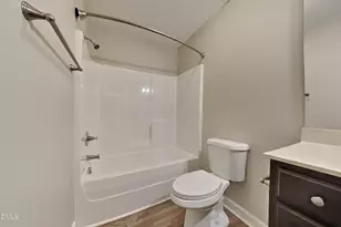 139 Parkers Pointe Dr, Benson, NC 27504 - Photo 13