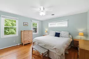 304 Plum Ln, Chapel Hill, NC 27517 - Photo 15