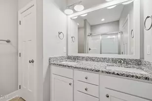 709 S Pollock St, Selma, NC 27576 - Photo 21