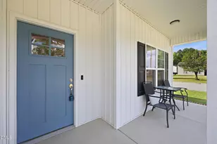 709 S Pollock St, Selma, NC 27576 - Photo 5