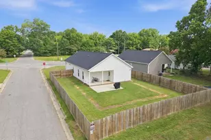 709 S Pollock St, Selma, NC 27576 - Photo 29