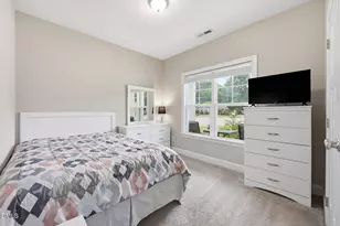 709 S Pollock St, Selma, NC 27576 - Photo 15