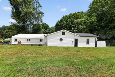 202 Newbold Street, Lincolnton, NC 28092 - Photo 3