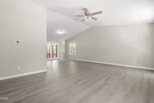 809 Royal Oaks Dr, Durham, NC 27712 - Photo 11