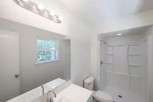 6641 Lynndale Dr, Raleigh, NC 27612 - Photo 13