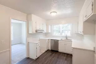 6641 Lynndale Dr, Raleigh, NC 27612 - Photo 3