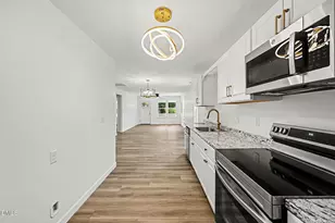 1305 Manteo St, Durham, NC 27701 - Photo 7