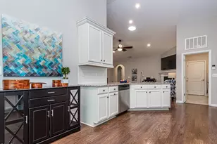 648 Hiddenbrook Dr, Durham, NC 27703 - Photo 19